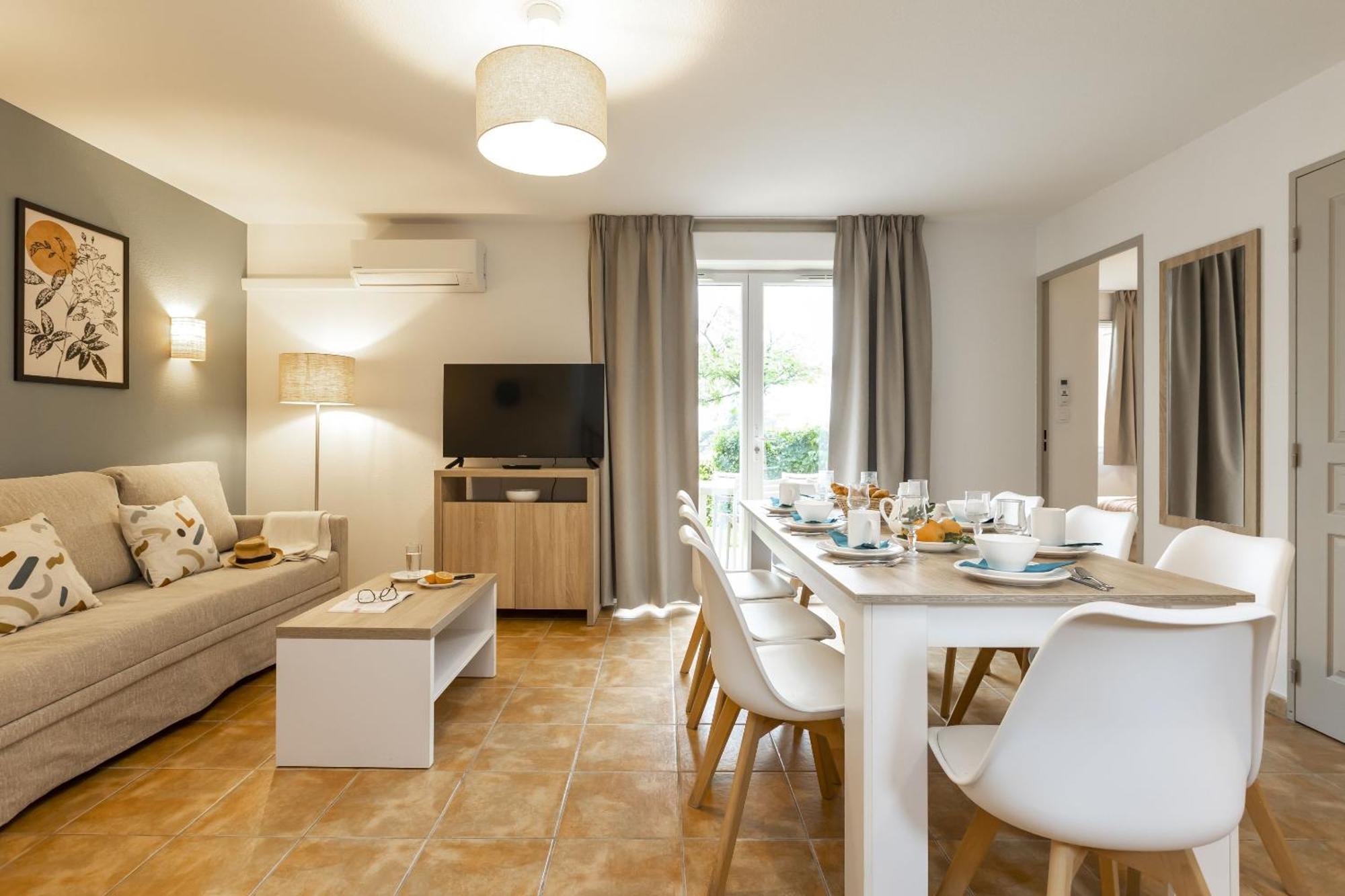 Residence Odalys - Les Coteaux De Sarlat Bagian luar foto