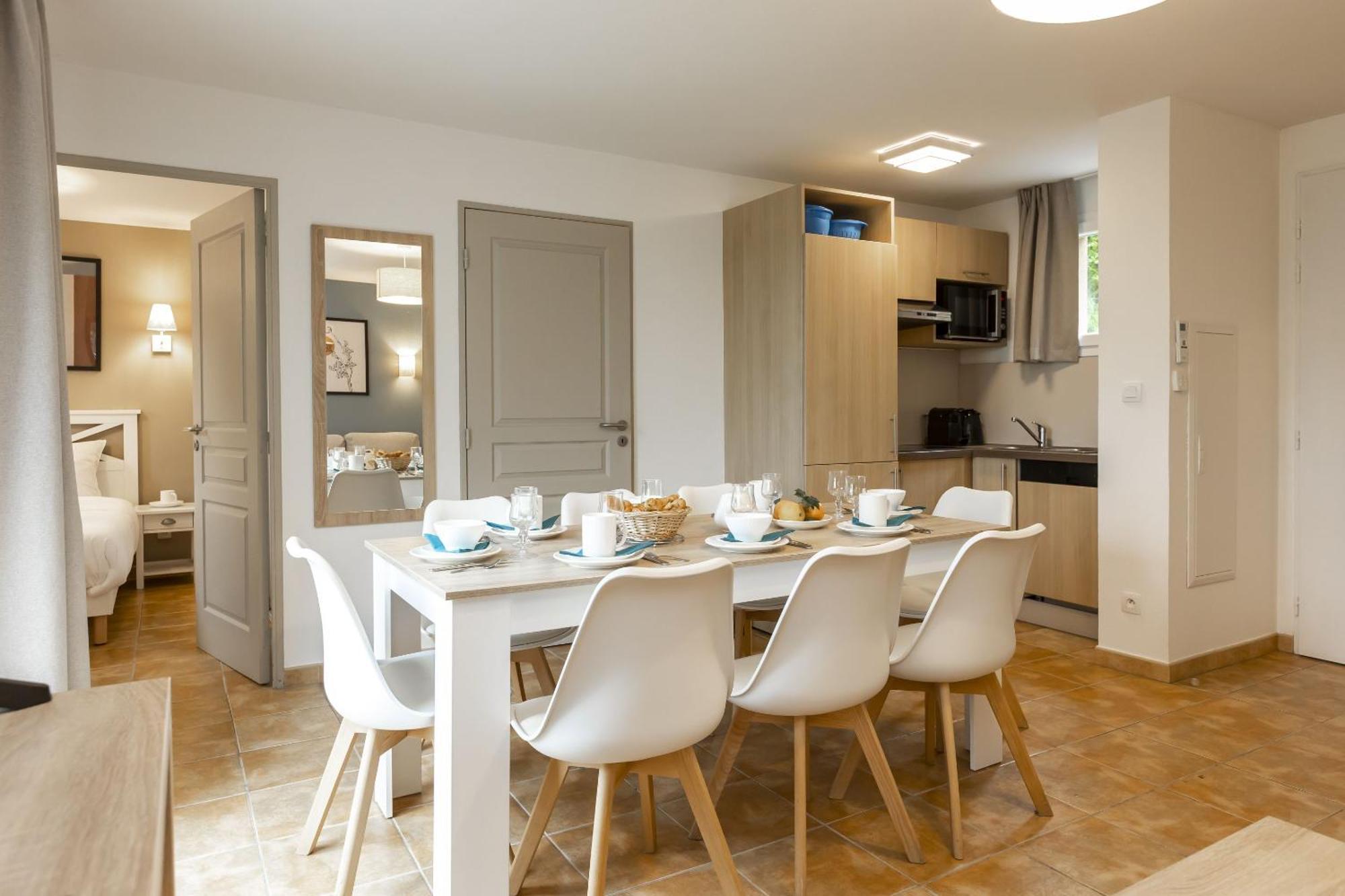 Residence Odalys - Les Coteaux De Sarlat Bagian luar foto