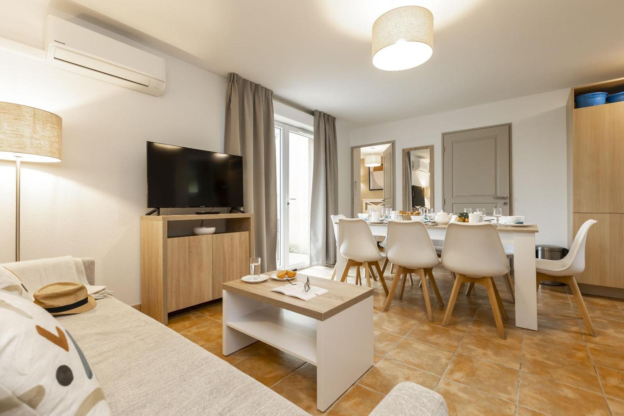Residence Odalys - Les Coteaux De Sarlat Bagian luar foto