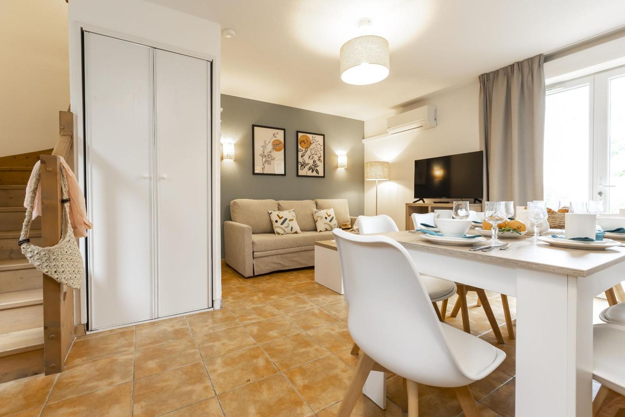 Residence Odalys - Les Coteaux De Sarlat Bagian luar foto